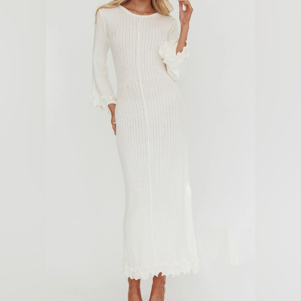 NWT Selfie Leslie Wrenna Bell Sleeve Knit Maxi Dress White